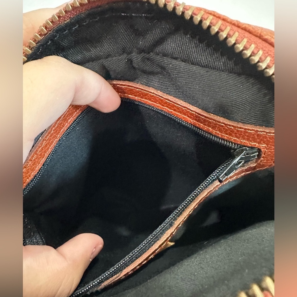 🤎 🤎 Vintage J.P. Ourse & Cie Genève Crossbody🤎 🤎 - Picture 11 of 15